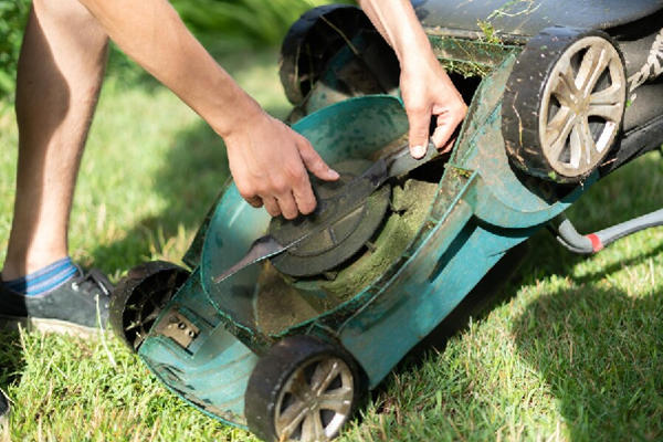 lawnmower blade sharpening